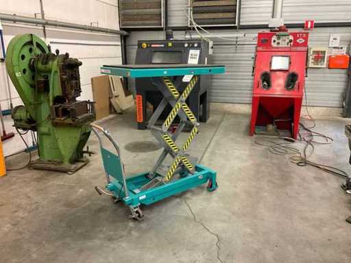 Table élévatrice hydraulique Jungheinrich LTT0.7 2024 Double ciseaux