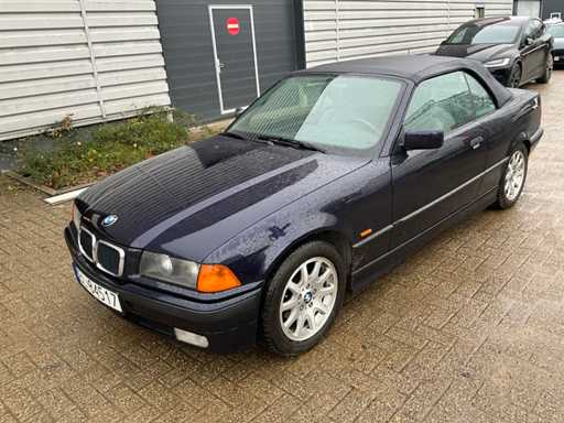 1998 BMW 320i Personenauto