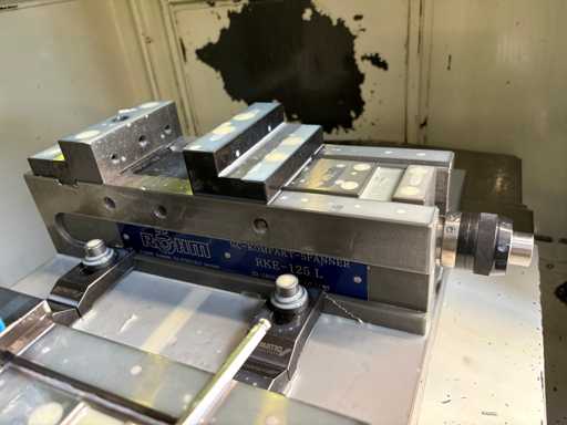 RÖHM RKE 125 L Hydraulic Machine Vise