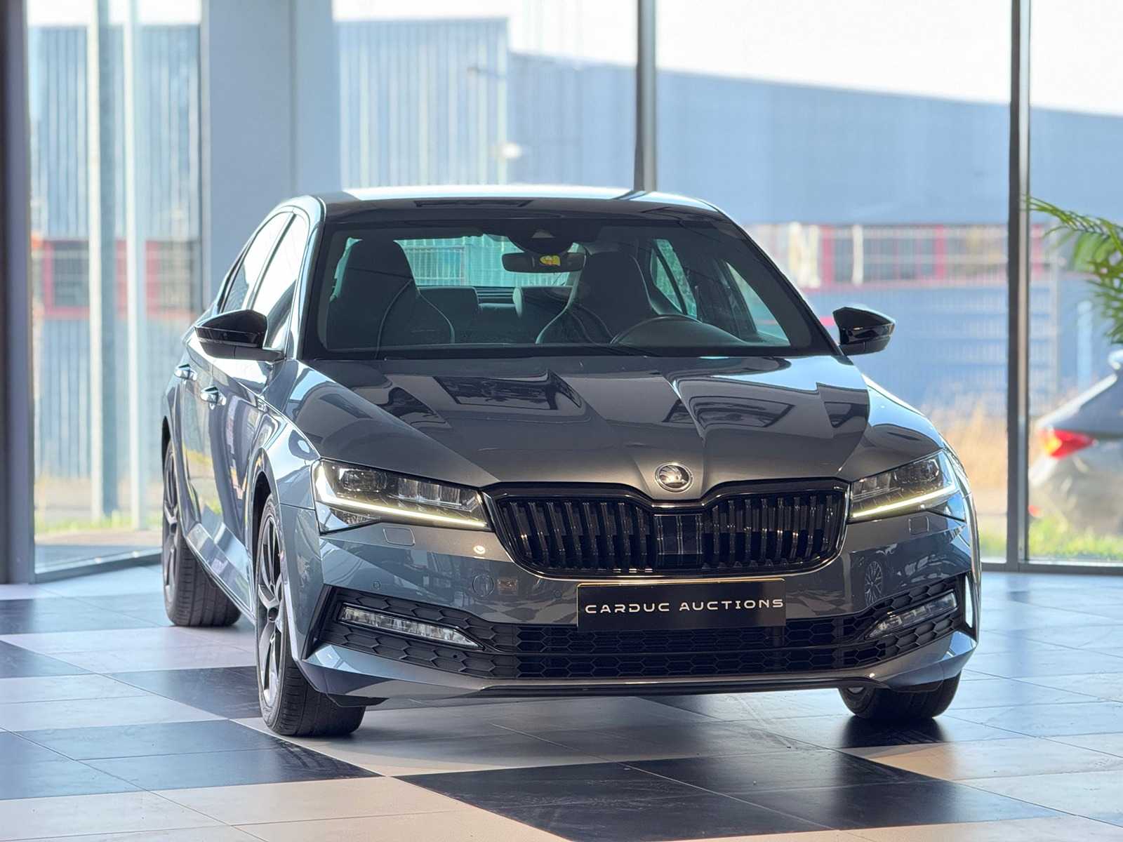 Skoda Superb 2.0 TSI Sportline 272hp – 4×4 – 2020