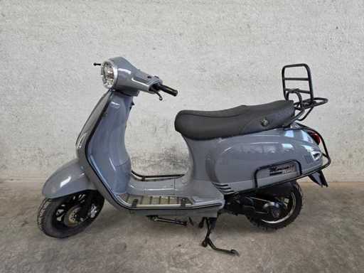 MOMO - Moped scooter - Morino Exclusive - 4T 45km version fhd40k