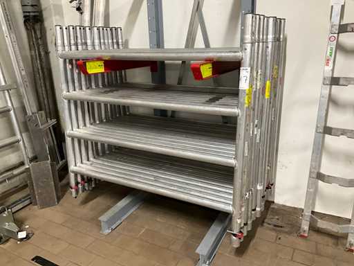 Altrex RS Tower 5 135-28-4 Oberflächenmontierter Rahmen (12x)