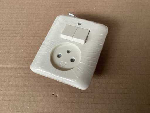 Uni built-in combination wall socket with double series switch (2x)