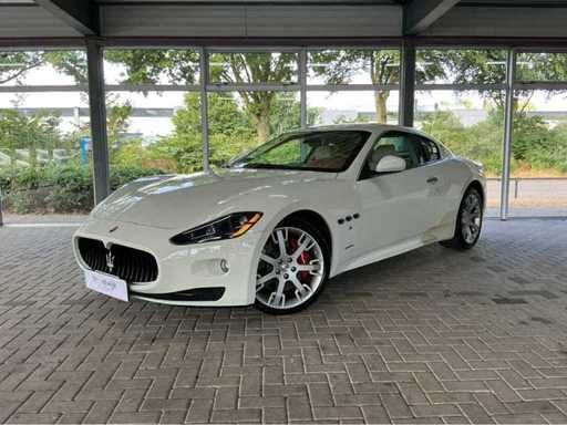 Maserati GranTurismo S MC-Shift | 4.7 V8 | 2008 | youngtimer | 440 CP | MC-Shift | 55.000 km | Vagon cu TVA