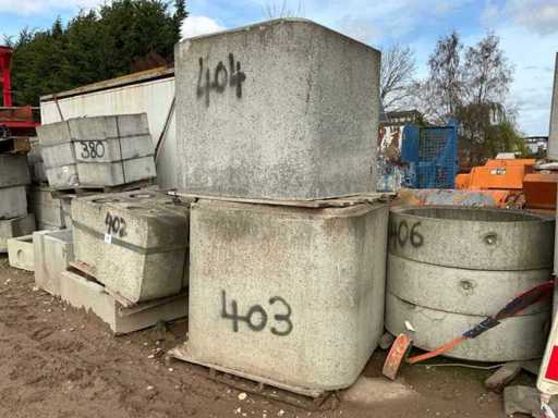 Vari blocchi di cemento impilabili (2x)