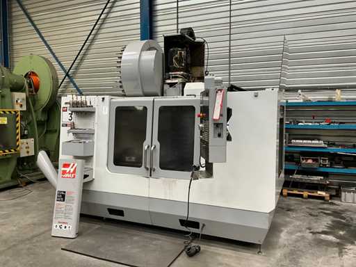 Centro di lavorazione verticale universale Haas VF-3BHE 2008