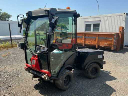 2015 Kärcher MIC C multi-purpose tool carrier with accessories