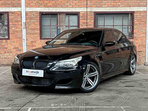 BMW M5 5.0 V10 E60 507hp 2008 5-Series YOUNGTIMER