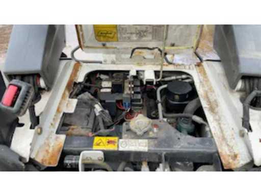 ed551ae5-5da6-40c5-ab4d-0838e1d60cbc.mp4