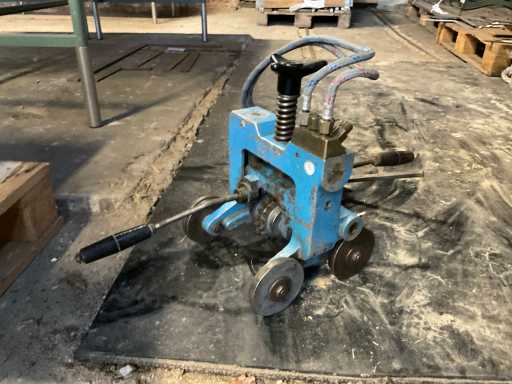 Chariot à chalumeau de coupe à tubes