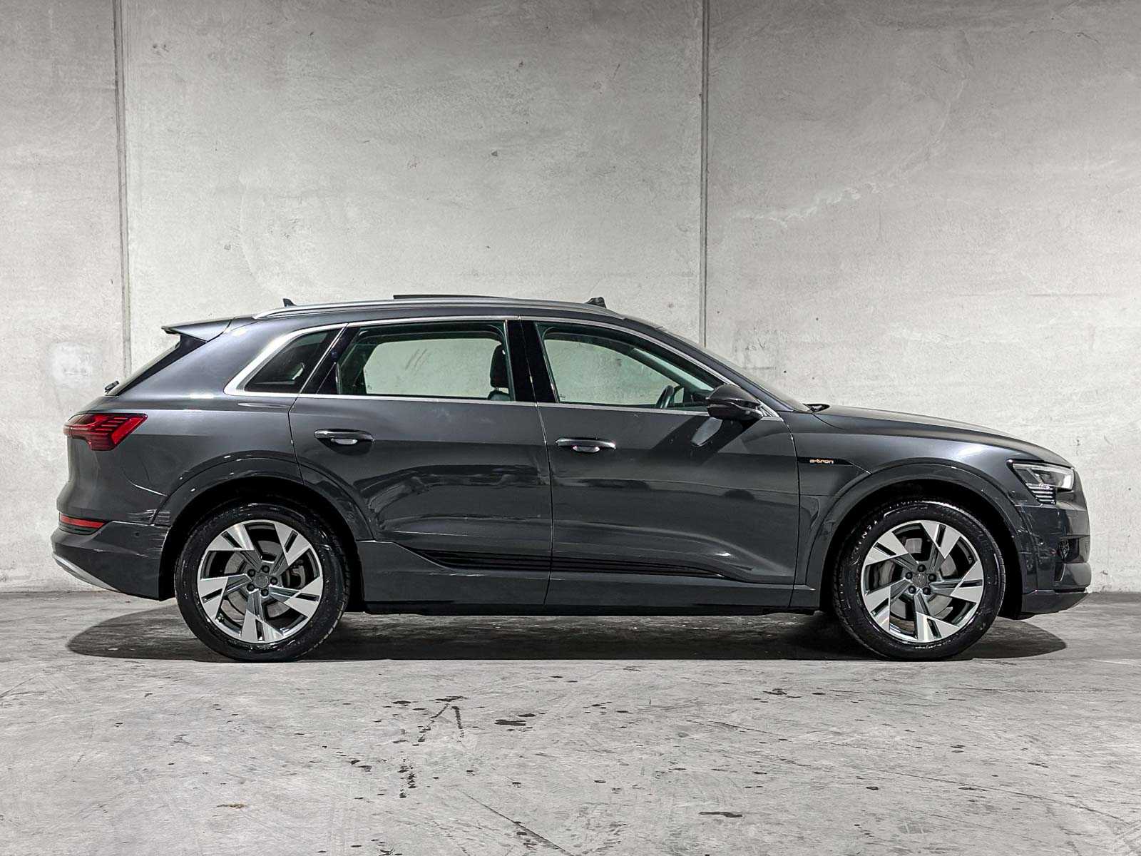 Audi e-tron 50 Quattro Launch Edition Plus 71 kWh 313pk 2020 (Origineel-NL + 1e Eigenaar), H-770-SH