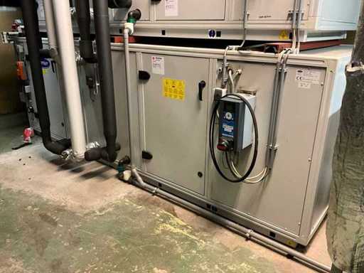 2011 Stația de tratare a aerului Carrier 39HQ 08.06