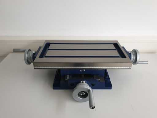 Rogi - 2024 - LCT425 - Kreuztisch