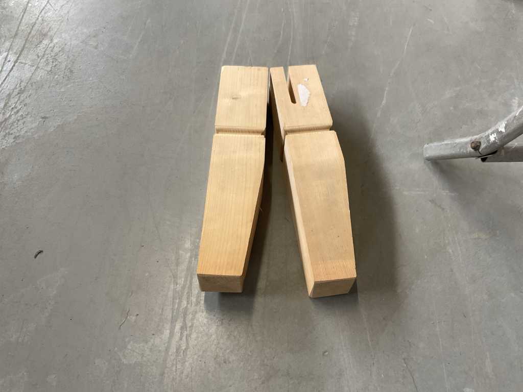 Spruce coffee table legs tapered (54x)