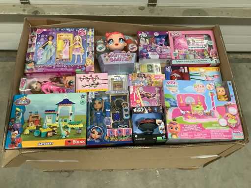 Toys - Including Lego, Star Wars and LOL