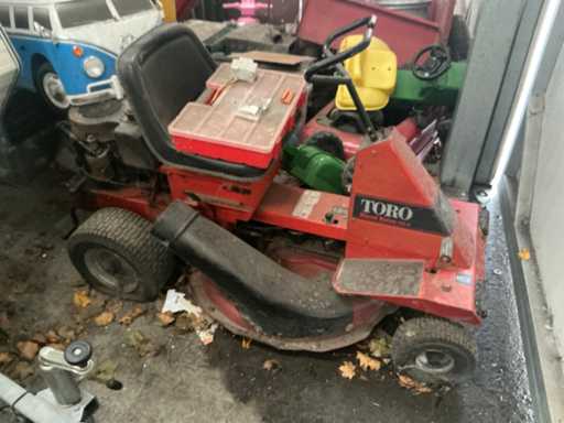 Dixon Torro Wheel Horst 110-4 Ride-on Mower