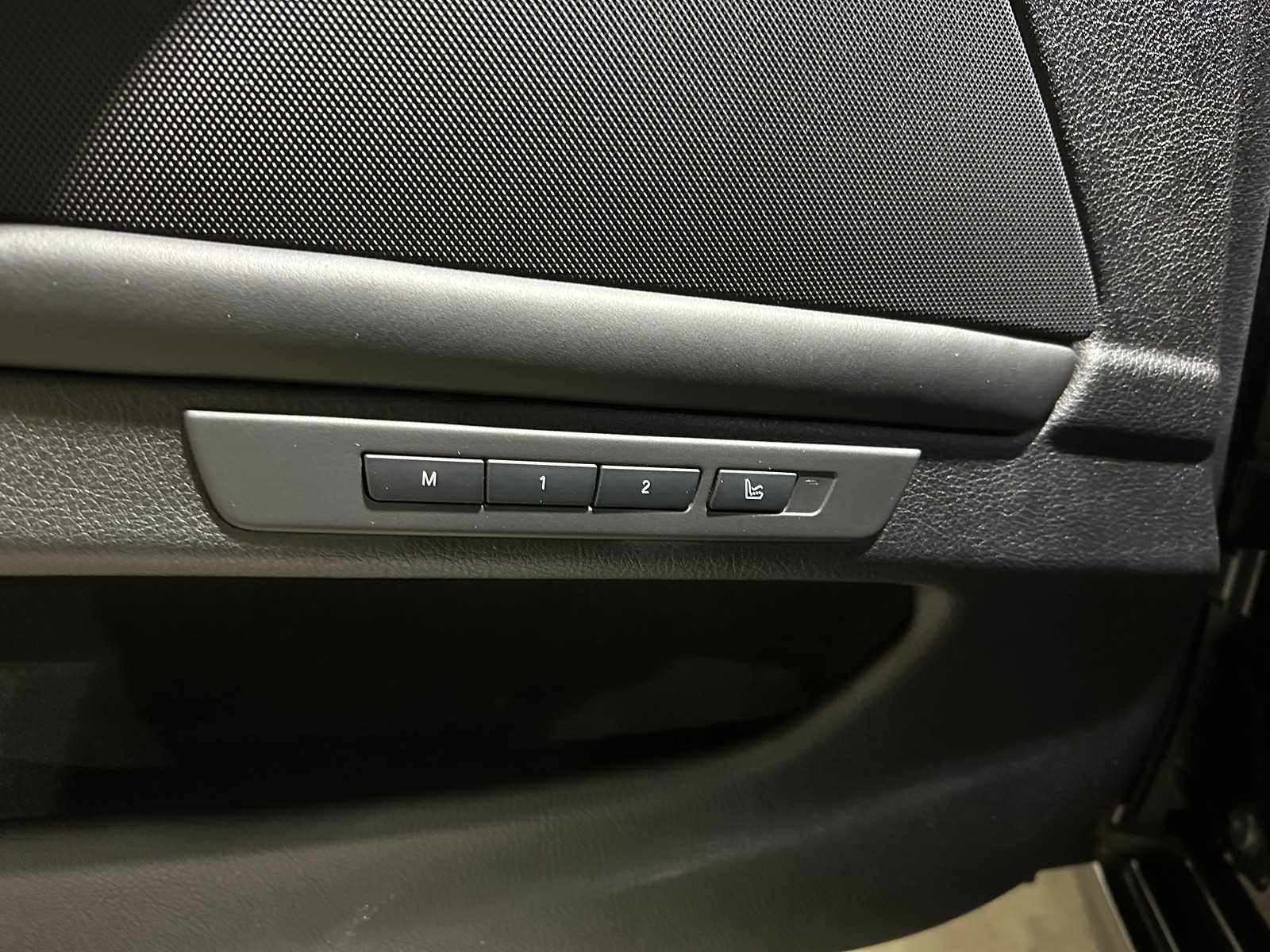 BMW M5 F10 4.4 V8 560PK 2014 5-Series, 3-ZLJ-94