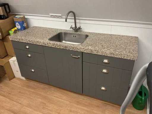 Kitchen unit