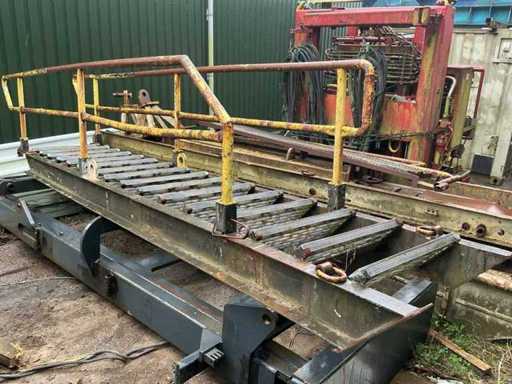 Treppenabsatz mit Handlauf