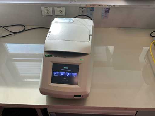 BIO-RAD T100 PCR Thermal Cycler