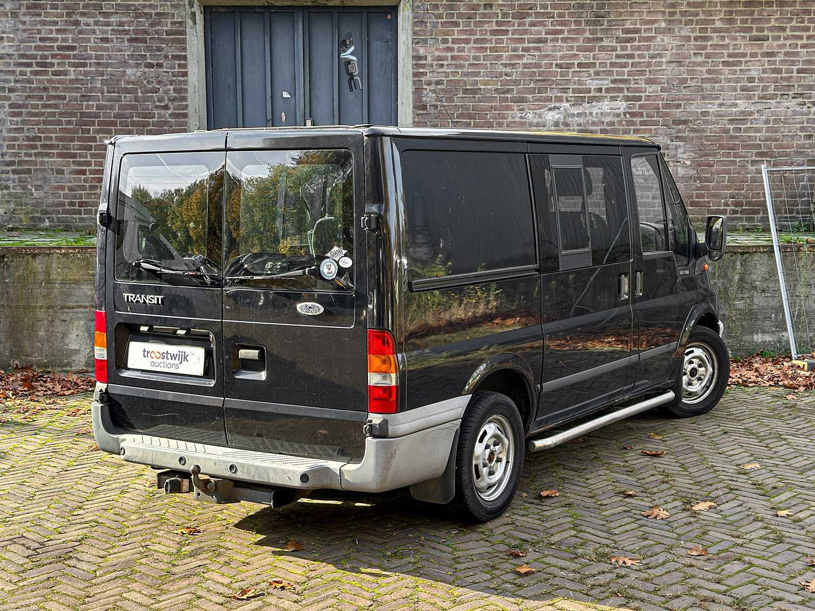 Ford Transit 260S FD DC 125 Camper 125pk 2003, J-557-JB