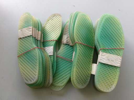 Gittersohle, gebraucht (R15) (190x)