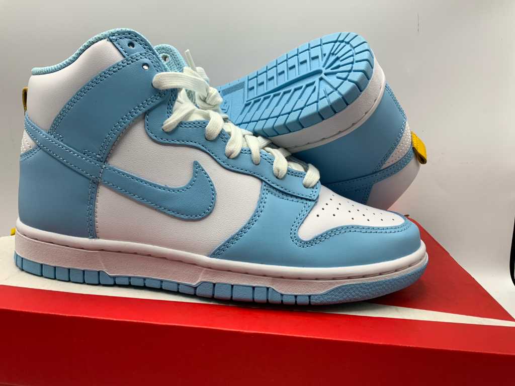 Nike Dunk Hi Retro Blue Chill/Blue Chill White Sneakers 39