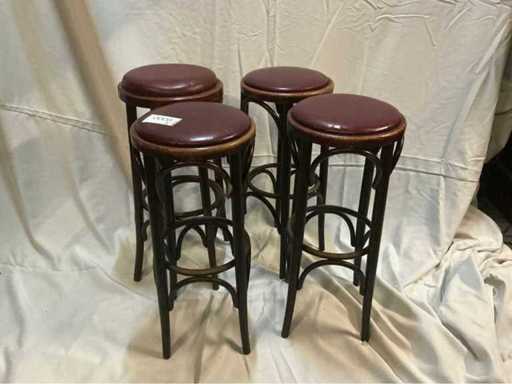 D | Extensive accessories in the area of bar, discotheque, decoration and event!