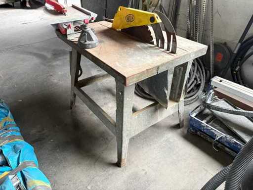 AVOLA Stone Cutting Machine / Table Saw