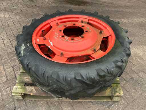 Pneu radial Kleber et jante (2x)