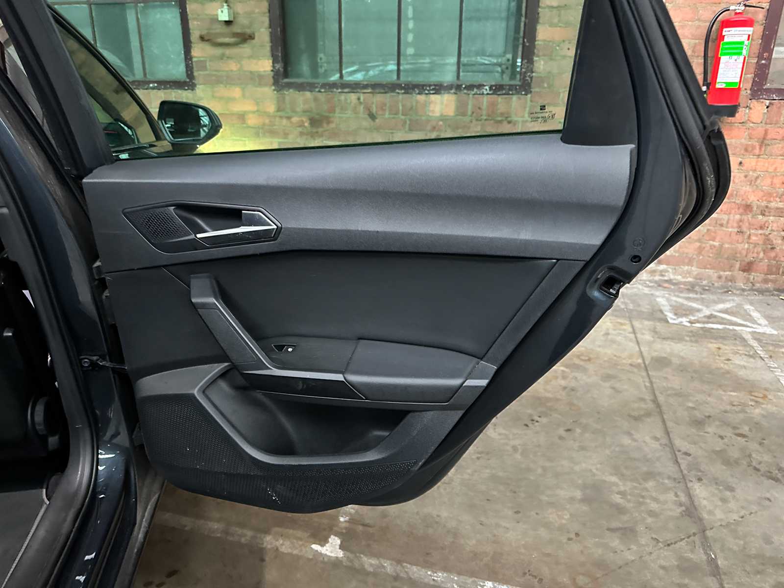 SEAT Leon Sportstourer 1.5 TSI FR Launch Edition 150pk 2021 (Origineel-NL & 1e Eigenaar), K-051-PP