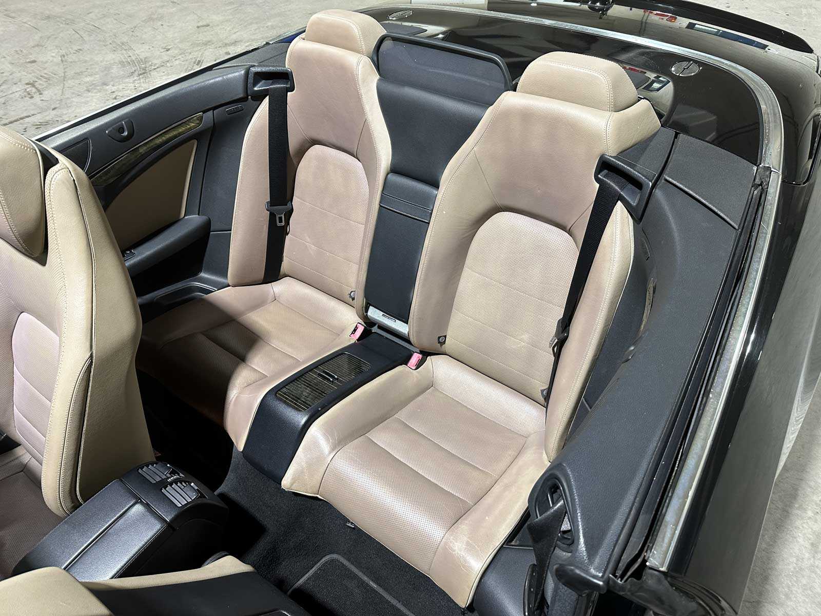 Mercedes-Benz E550 AMG Cabriolet Elegance 5.5 V8 387hp 2011 E-Class, NL-962-T