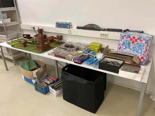 Märklin, Faller Modellbahnen und westliches Dorf