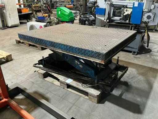 Plateforme de levage à ciseaux Intraboss ELS 2-10-30 2007