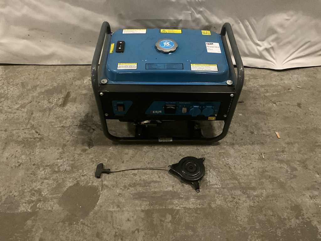 Generator pary Ferm PGM1006 230 V 2000 W 8,3 A