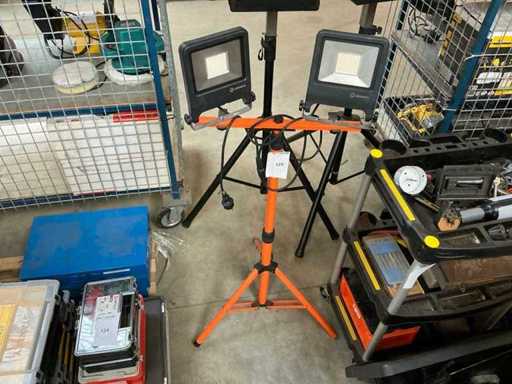 Reflectoare Ledvance Led (de 2 ori)