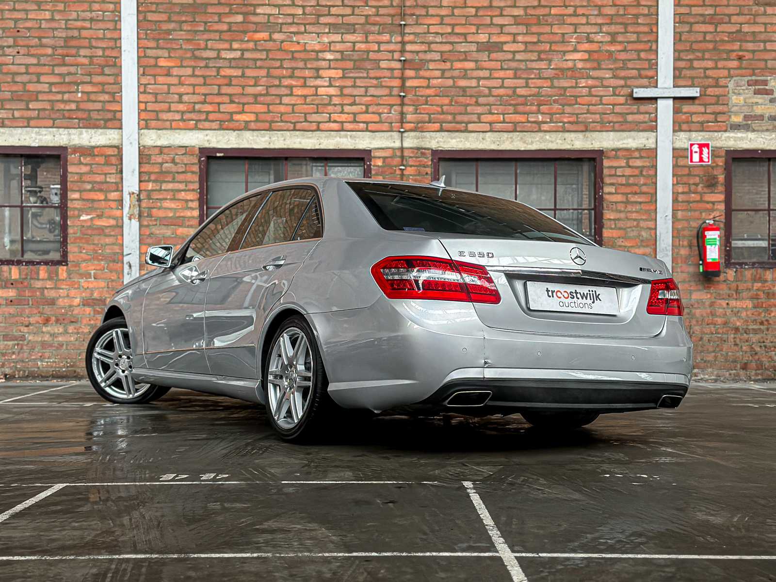 Mercedes-Benz E500 5.5 V8 AMG E-klasse 388pk 2009 -Youngtimer-