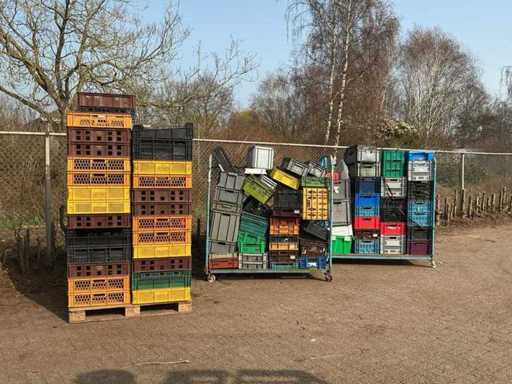 Batch of stacking crates | approximately 110 pieces