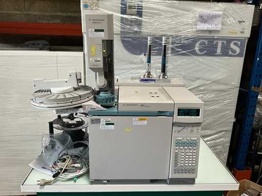 AGILENT TECHNOLOGIES - 6890N - System chromatografii gazowej