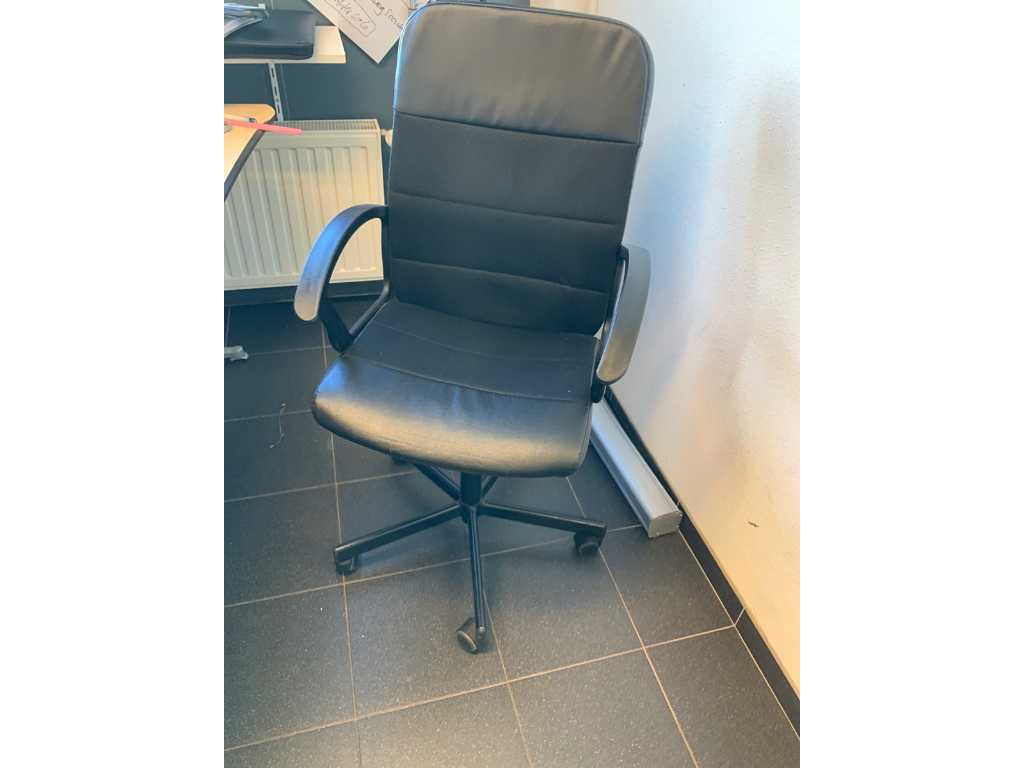 Ahrend 2021 chair online price