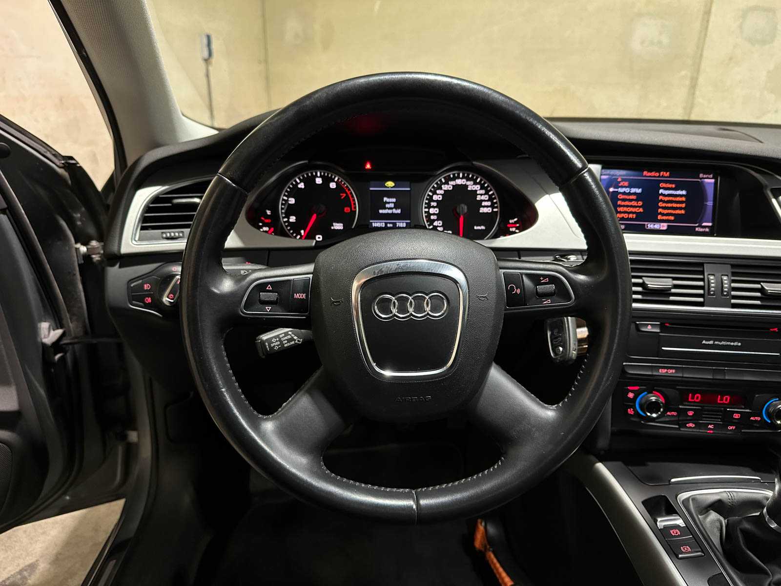 Audi A4 Limousine 1.8 TFSI Pro Line 120pk 2010 (Origineel-NL), 57-LGF-3