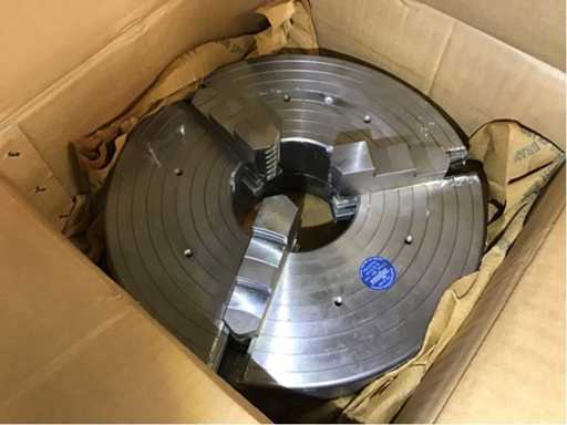 Chuck a tre mascelle