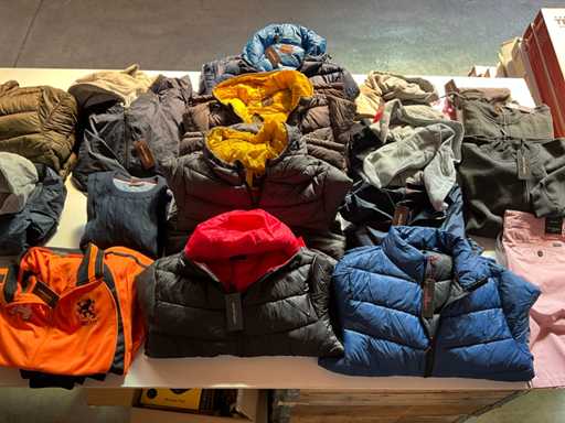 Wymieszaj dużo włoskiej męskiej odzieży z Cappuccino rozmiar L