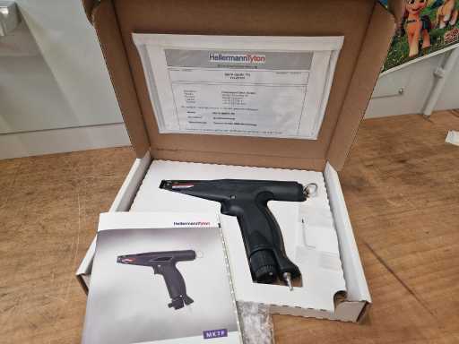 HELLERMANN TYTON - 110-07100 MK7P - Pneumatisch bewerkingsgereedschap voor kabelbinders