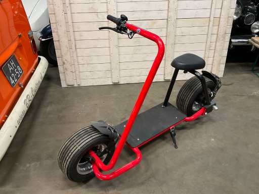 Samowyważająca hulajnoga elektryczna Moon