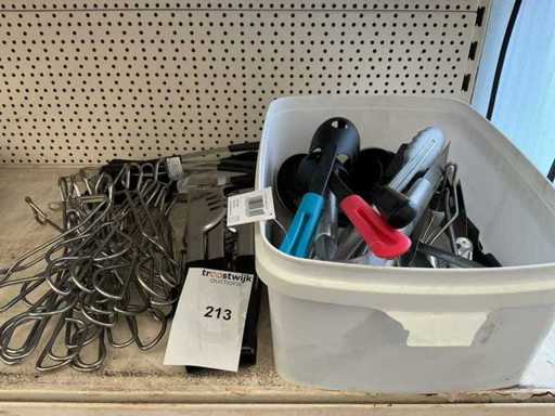 Lot Other kitchen supplies