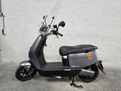 Yadea - Trottinette - E8S lite - Version électrique 25 km frg56z