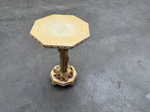 Table d’appoint décorative