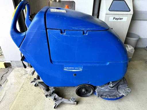 NILFISK SCRUBTEC 653 BL Mașină de spălat cu spălat