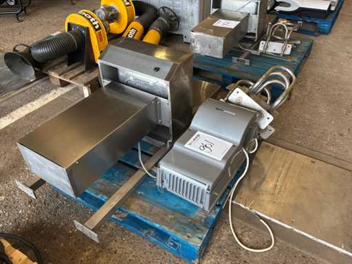 Columna de Higiene Nieros / Dyson / Airblade